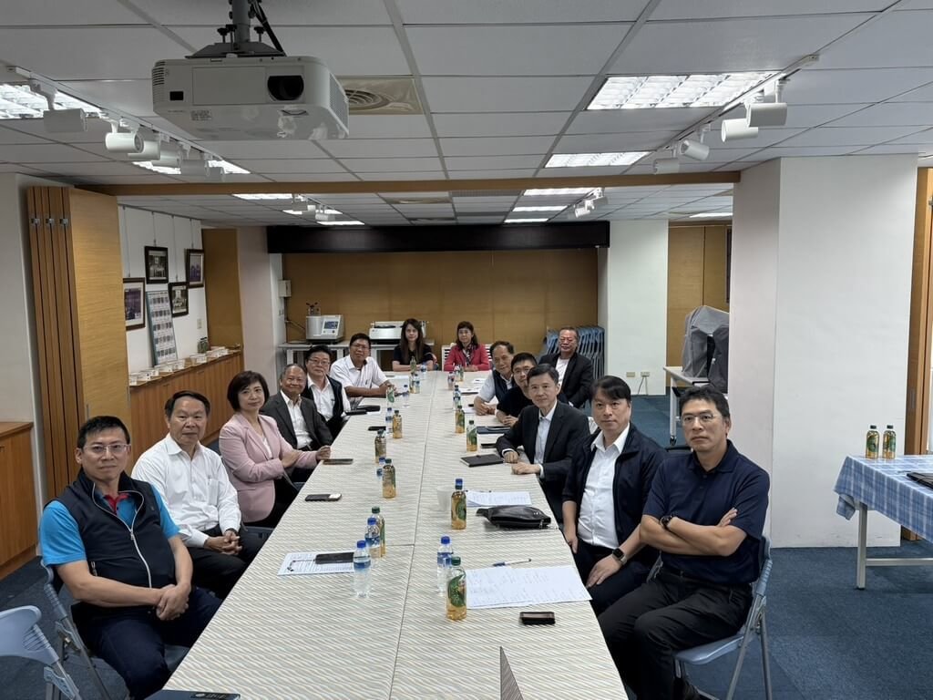 因應對等關稅衝擊 何欣純訪手工具中小傳產收集意見